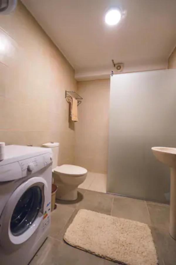 Karrain Villa-The Apartment Madaba Bagian luar foto